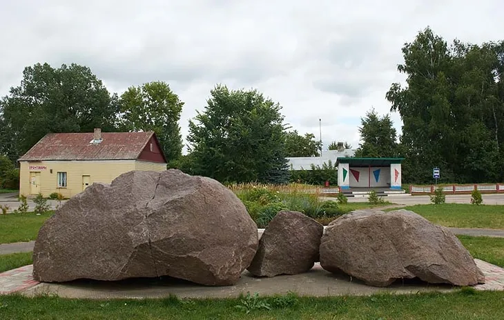 Борисов камень в п. Друя