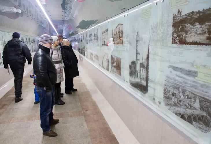 Подземный переход с фотовыставкой