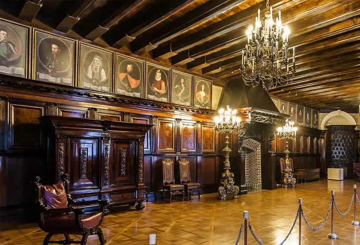 Ночь в Несвижском замке (Беларусь)