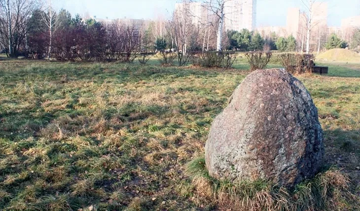 Валун «Дед» в Минске