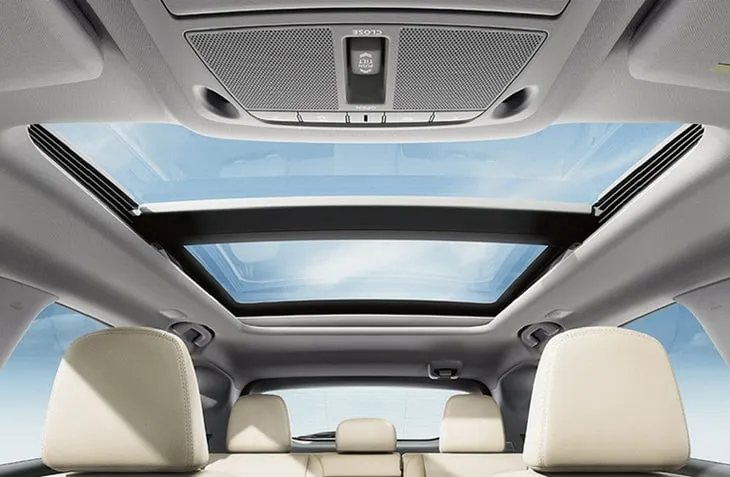 Интерьер кроссовера Nissan Murano 2018