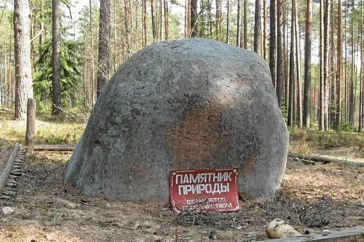Князь-камень в д. Берёзовщина