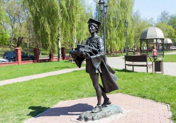 Памятник студенту в Полоцке