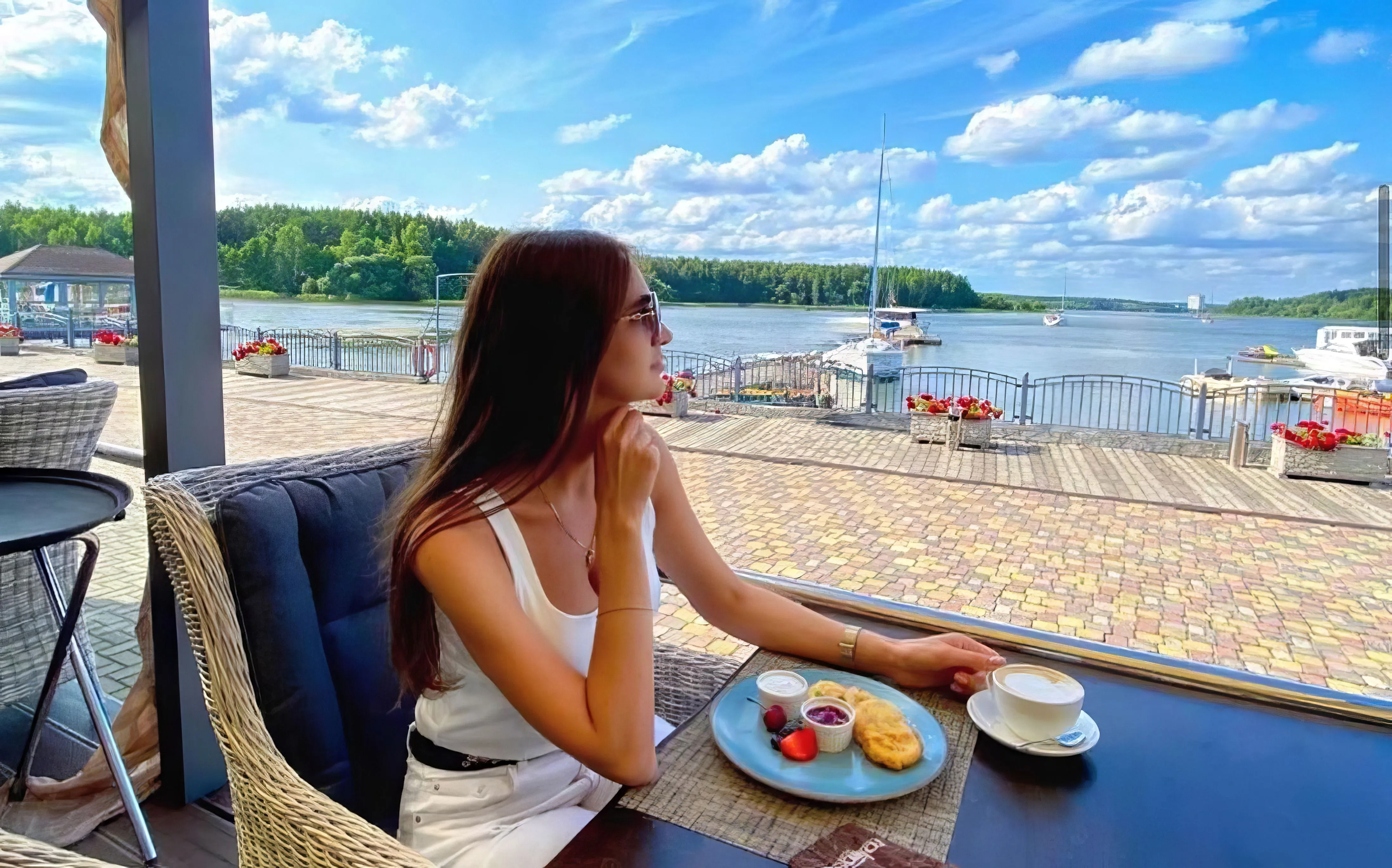 Лучшие летние террасы в Минске: какой ресторан выбрать?