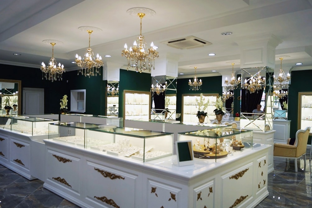vales jewelry store