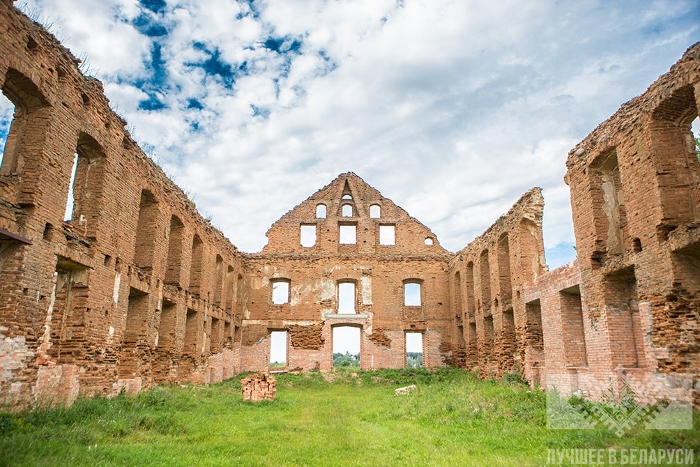 Фото замок сапегов в ружанах