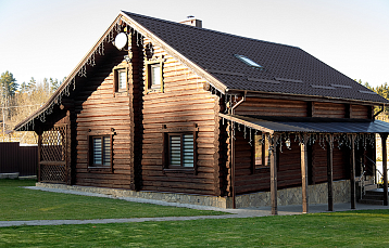 Усадьба «Добры густ»: скидка именинникам и молодожёнам