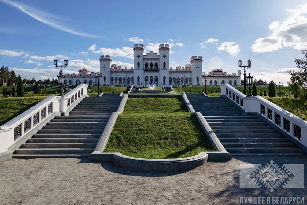 Коссовский замок: дворец Пусловских