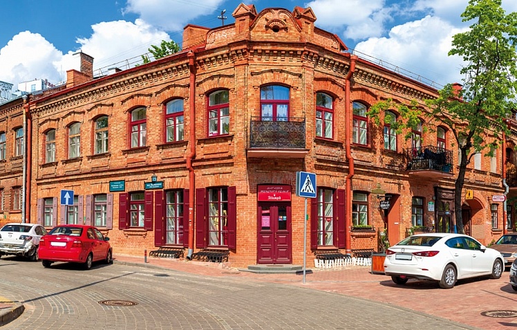 Раковское предместье: Собор Святых Апостолов Петра и Павла и ещё 4 объекта