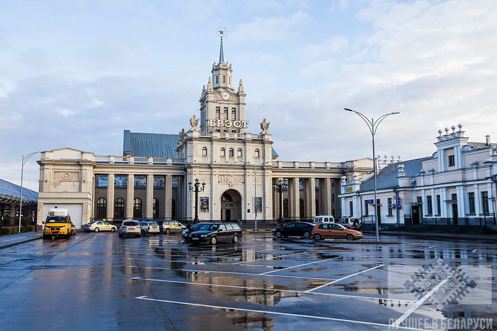 Брест: пешеходная улица Советская, Музей «Берестье» и ещё 4 объекта