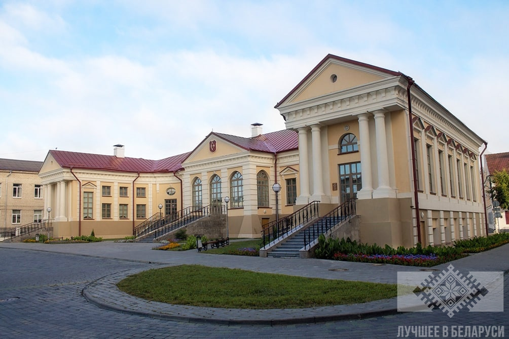 Дворец Бутримовича (Пинск, ул.Ленина, 44)