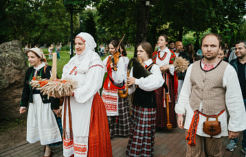 Свята Багач у «Дукорскім маёнтку»: восеньскае раўнадзенства па-беларуску