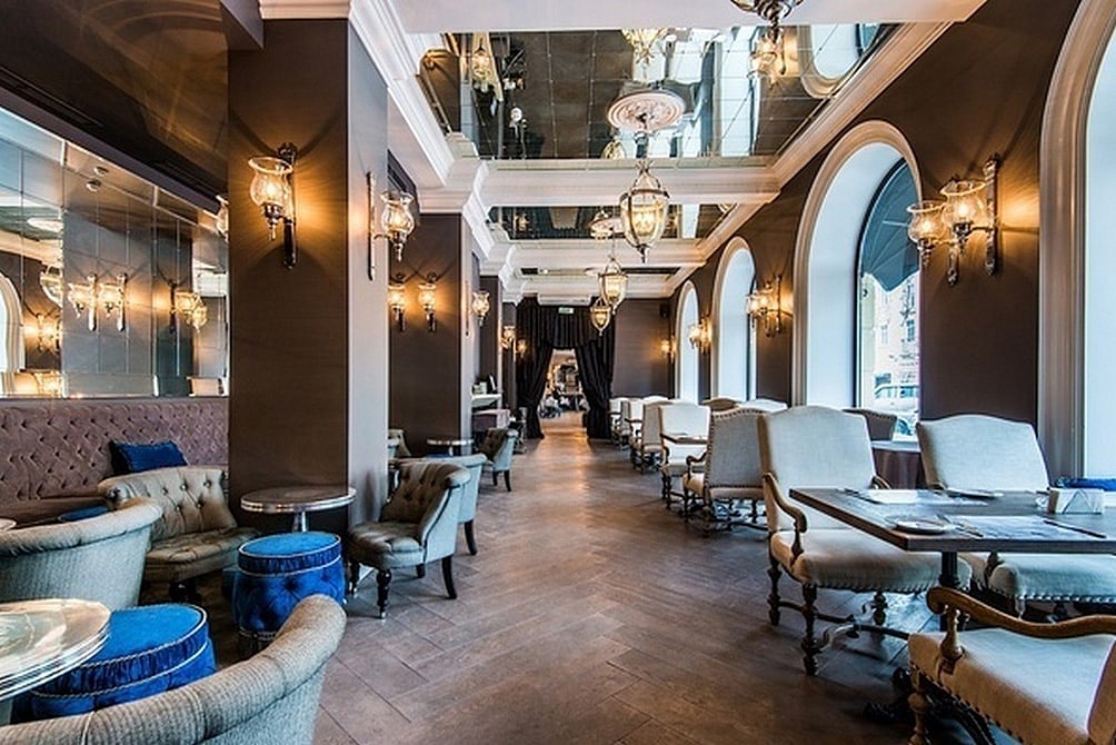 Интерьер ресторана Cafe de Paris (Минск)