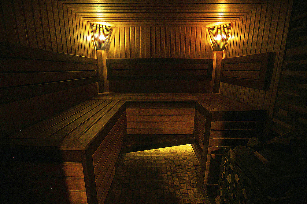 «Здоровей»: VIP-дом с баней «У пруда»