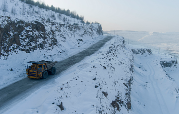 Ледяные водопады и заснеженные горы: удивительные экскурсии в гранитном карьере «Микашевичи» на РУПП «ГРАНИТ»