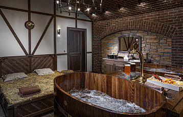 Вместо привычной парной – дубовая купель с хмелем: пивная баня в SPA Riviera