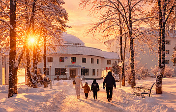 Горящие путёвки в санаторий «Нарочь»: скидка 20%