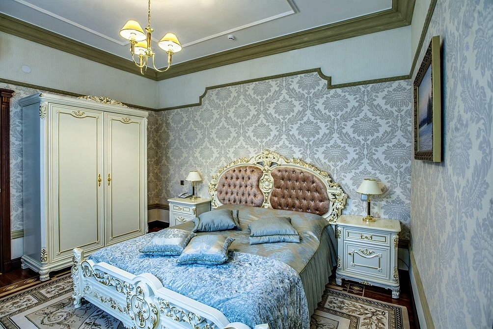 Интерьер спальни в Dipservice Hall (Минск)