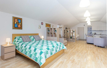 Четырехместный Люкс с мини-кухней, ул. Курганная, 15 