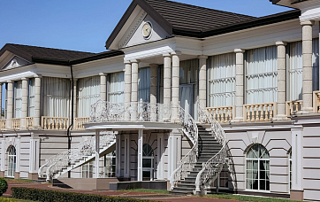 Парк-отель «Версаль»