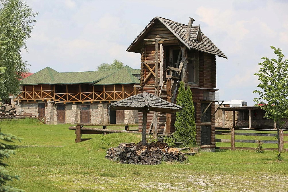 Территория агротуристического комплекса «Коробчицы» (Беларусь)