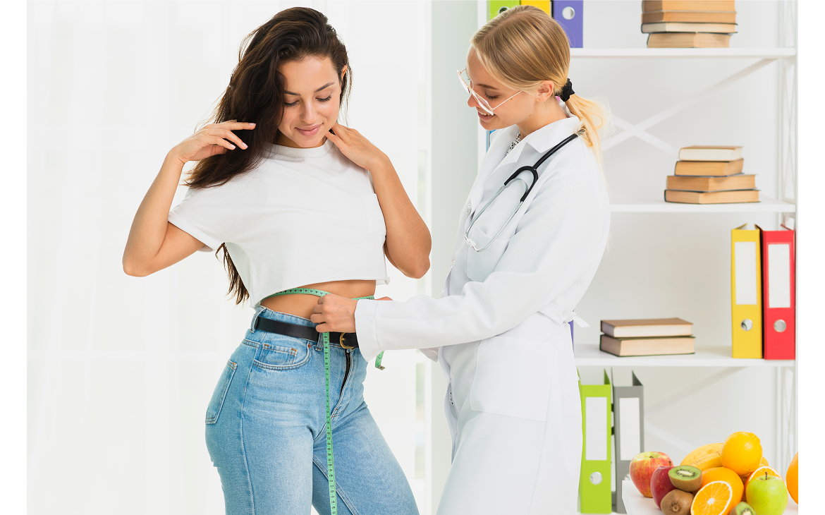 Девушка на приеме у диетолога